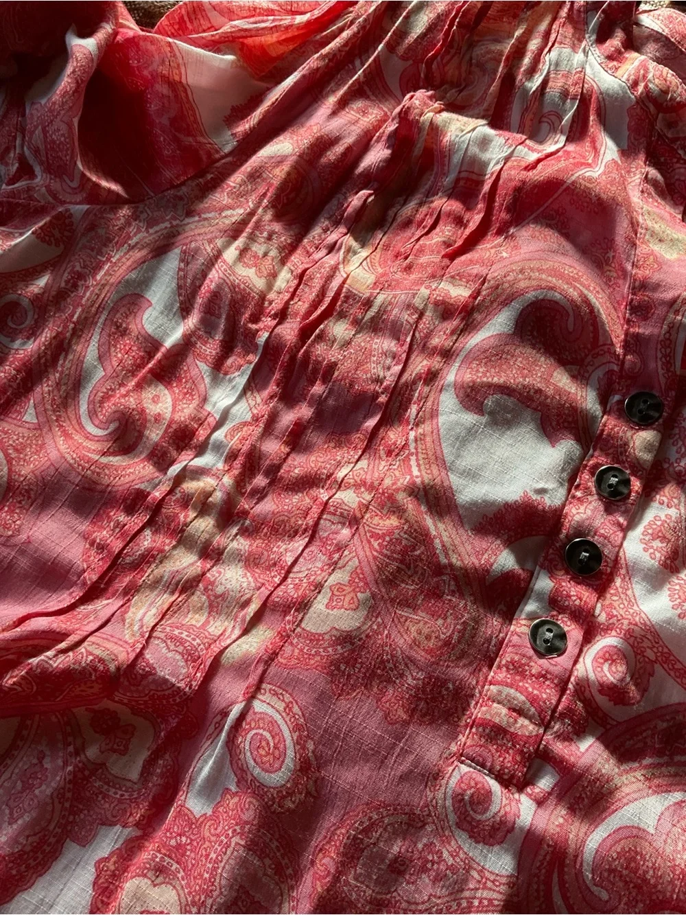 Cocomo woman Pink Paisley Button-Front Tunic Top. Size XL - Picture 10 of 11